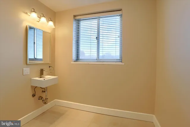 $2,500 | 2837 North Front Street, Unit 301, Harrisburg, PA 17110