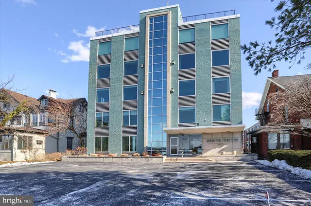 $2,500 | 2837 North Front Street, Unit 301, Harrisburg, PA 17110