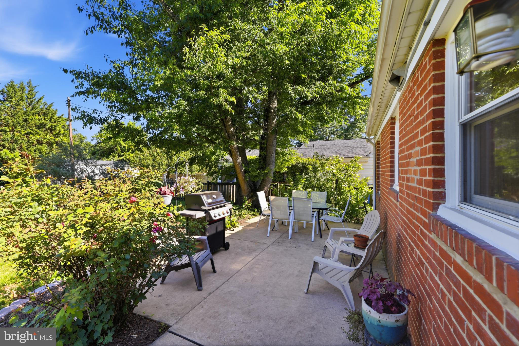 10319 Greentop Road Cockeysville, MD 21030 - Photo 20 of 28 Cozy outdoor eating space