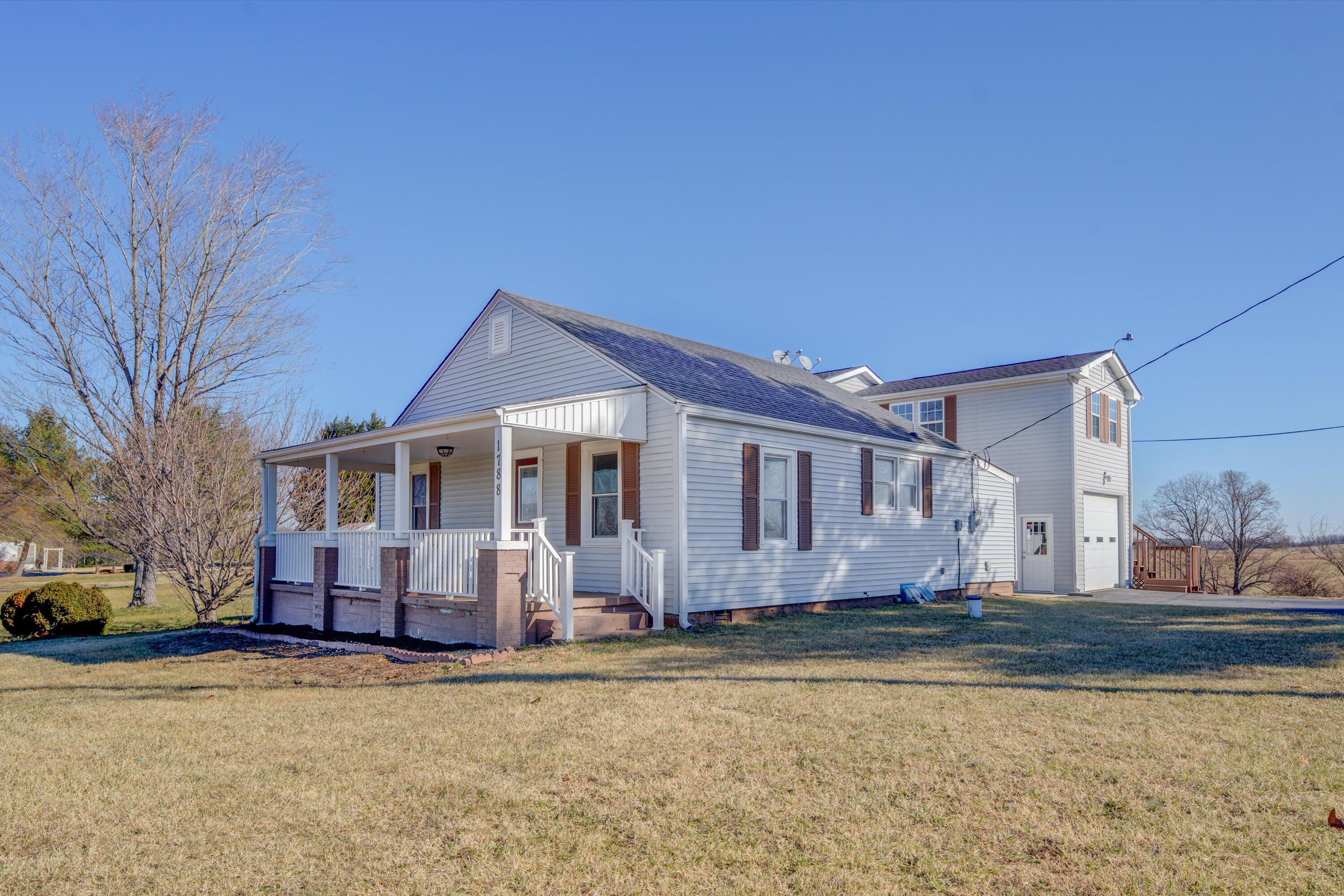 1788 Meadors Spur Road Moneta, VA 24121 - Photo 1 of 36 cover
