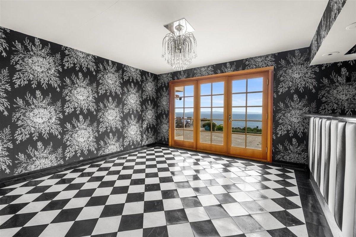 4121 Creciente Drive Santa Barbara, CA 93110 - Photo 19 of 38 17. Media Room