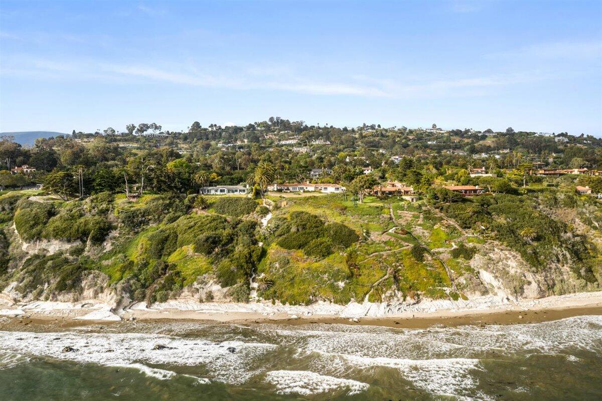 4121 Creciente Drive Santa Barbara, CA 93110 - Photo 2 of 38 1. A Oceanfront Wonder
