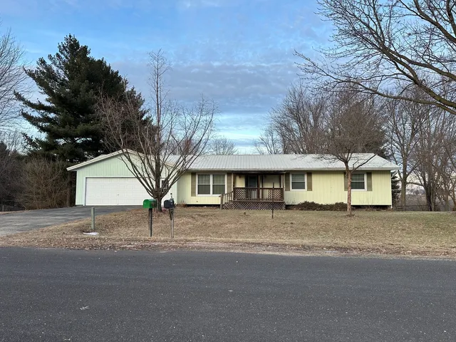 $165,000 | 7820 Kelly Court, Erie, IL 61250