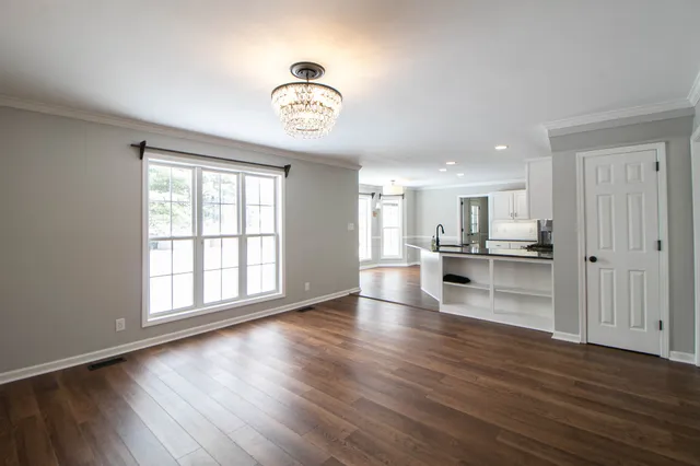 $2,130 | 2553 Emerald Court, Clarksville, TN 37042