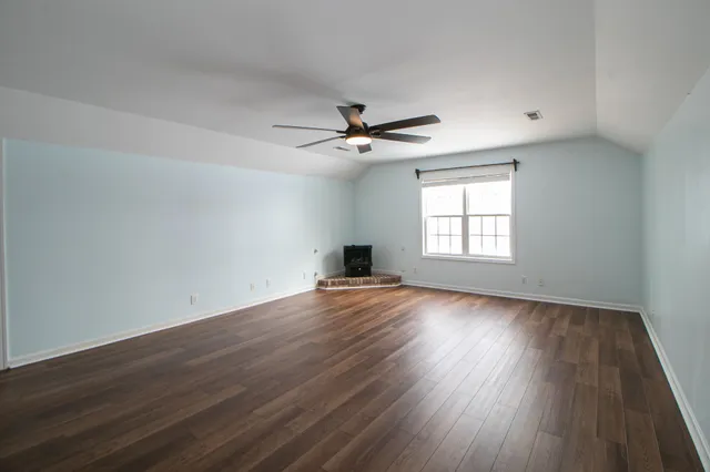 $2,130 | 2553 Emerald Court, Clarksville, TN 37042