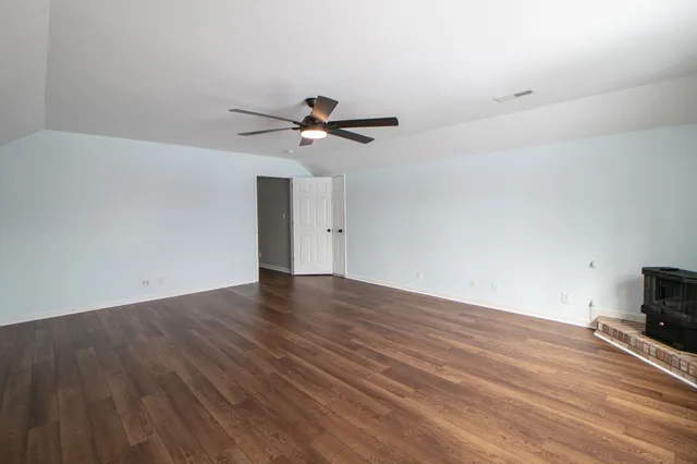 $2,130 | 2553 Emerald Court, Clarksville, TN 37042