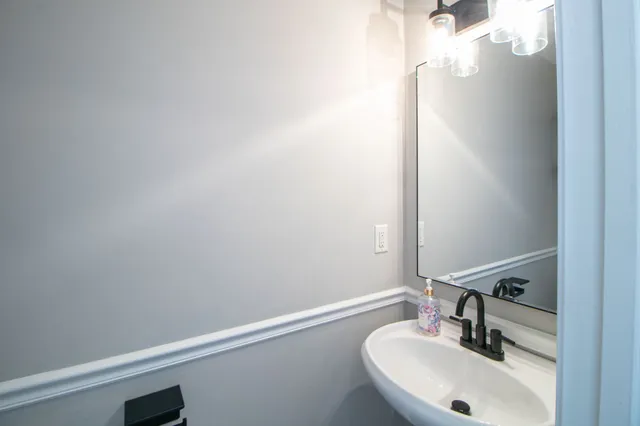 $2,130 | 2553 Emerald Court, Clarksville, TN 37042