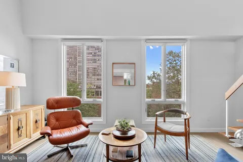 $1,395,000 | 256 South 3rd Street, Philadelphia, PA 19106