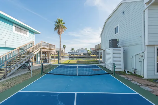 $399,999 | 1216 Sailfish Street, Bayou Vista, TX 77563