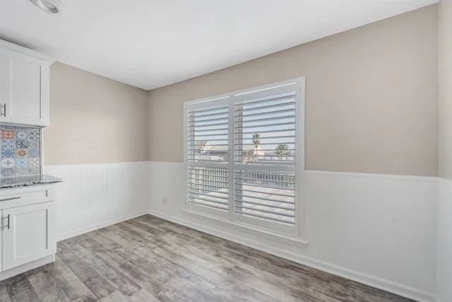 $399,999 | 1216 Sailfish Street, Bayou Vista, TX 77563