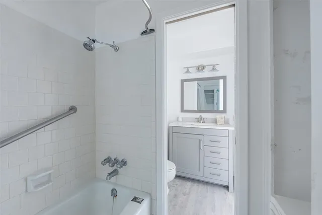 $399,999 | 1216 Sailfish Street, Bayou Vista, TX 77563