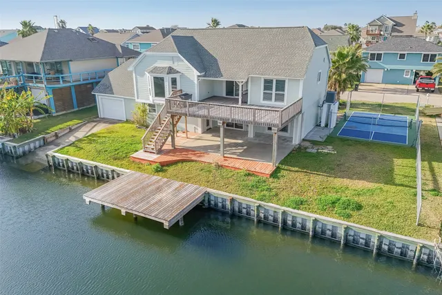 $399,999 | 1216 Sailfish Street, Bayou Vista, TX 77563