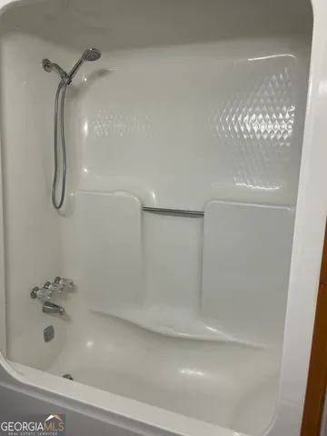 $1,900 | 3449 Creekwood Drive Southeast, Conyers, GA 30094