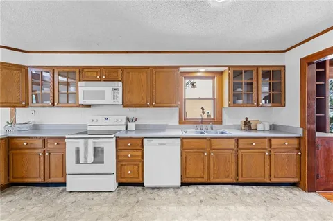 $330,000 | 7436 Harrison Street, Kansas City, MO 64131