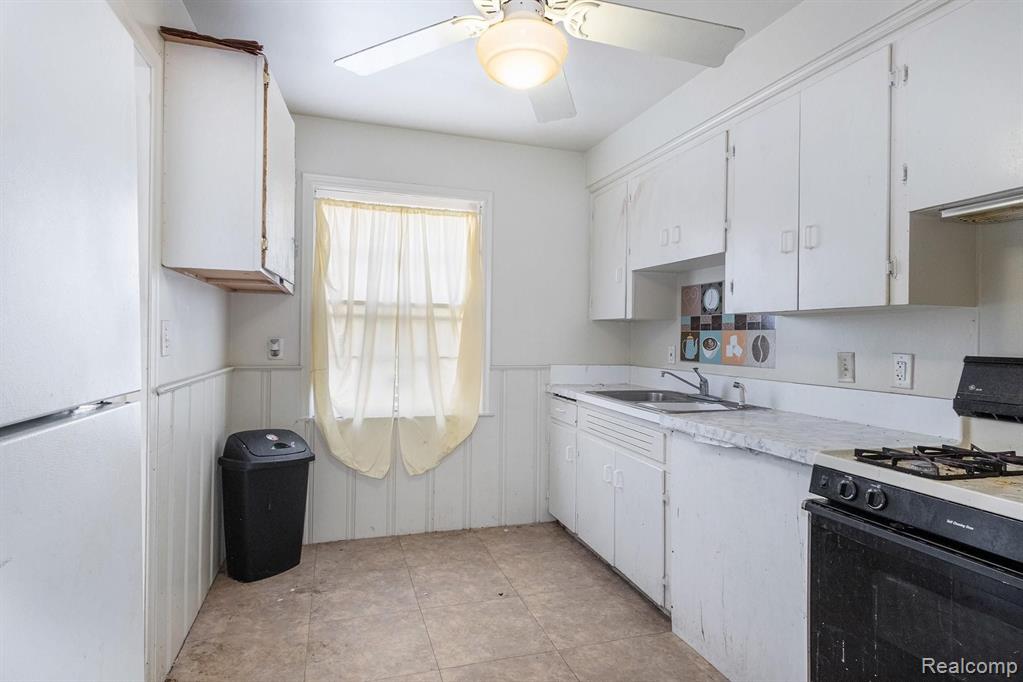 432 Alter Road Detroit, MI 48215 - Photo 7 of 19