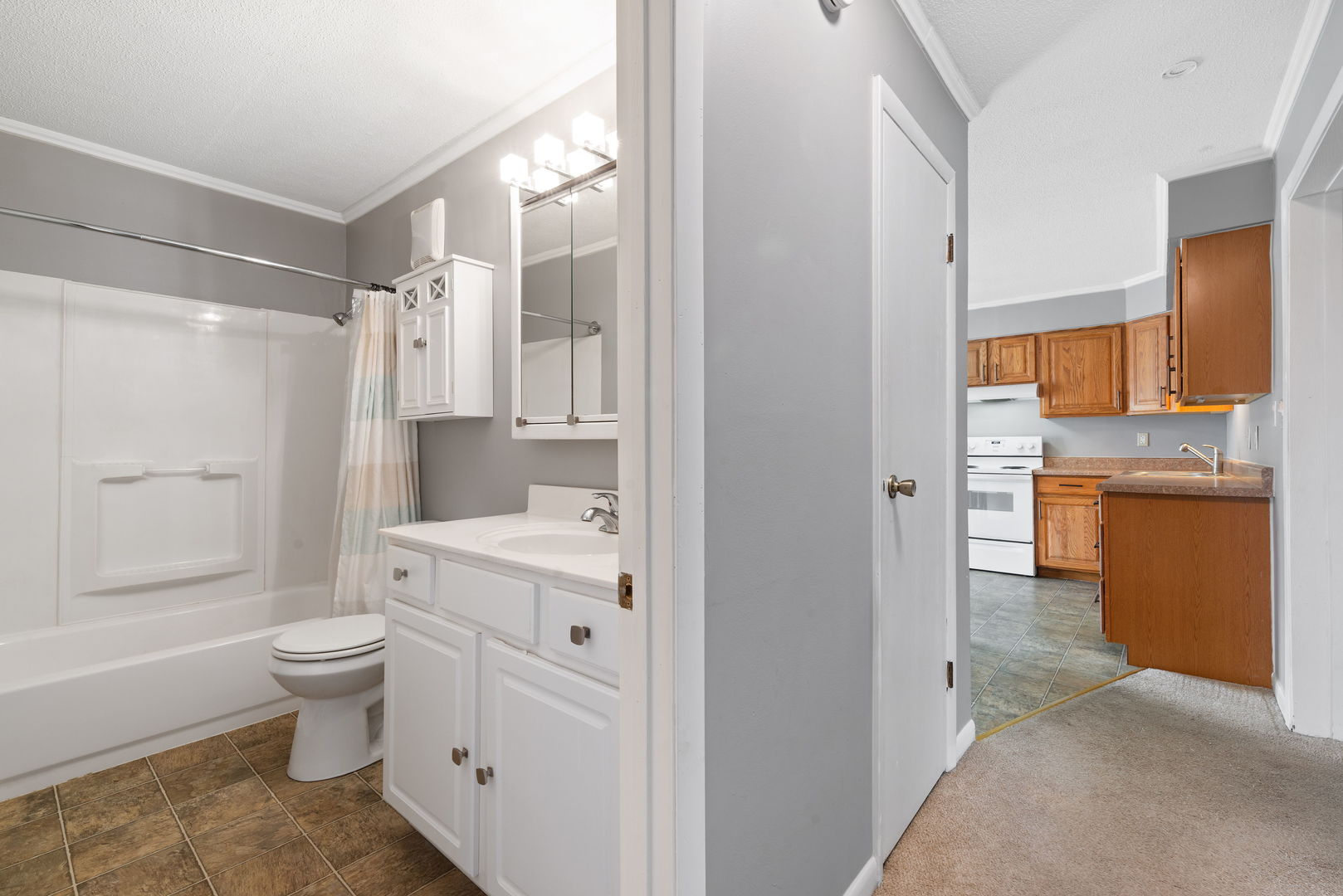 125 East Mill Street, Unit 103 Wauconda, IL 60084 - Photo 12 of 20