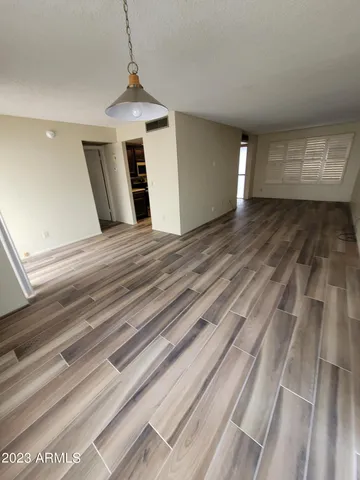 $1,695 | 750 East Michelle Drive, Phoenix, AZ 85022