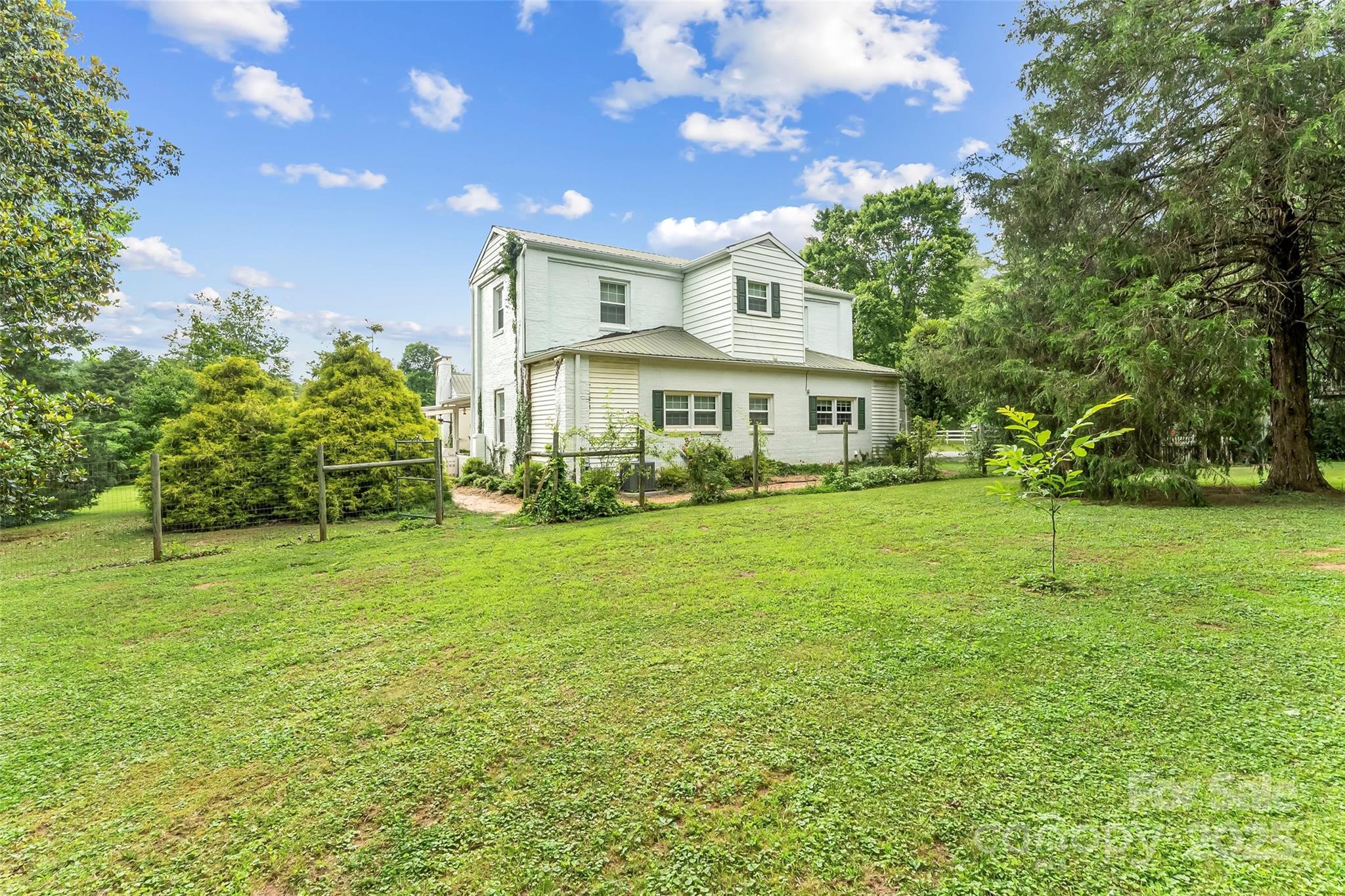 958 Highway 18 Morganton, NC 28655 - Photo 5 of 44 a view of a house with a big yard