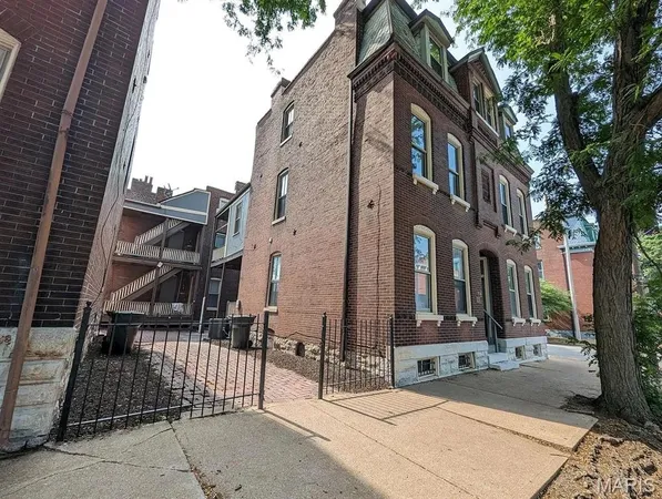 $1,400,000 | 735 Shenandoah Avenue, St. Louis, MO 63104