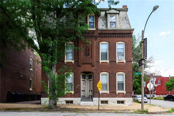 $1,400,000 | 735 Shenandoah Avenue, St. Louis, MO 63104