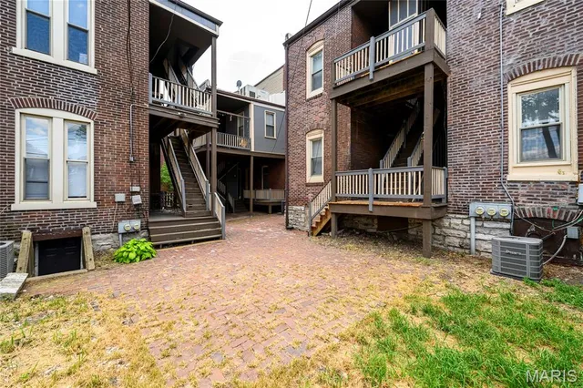 $1,650,000 | 735 Shenandoah Avenue, St. Louis, MO 63104