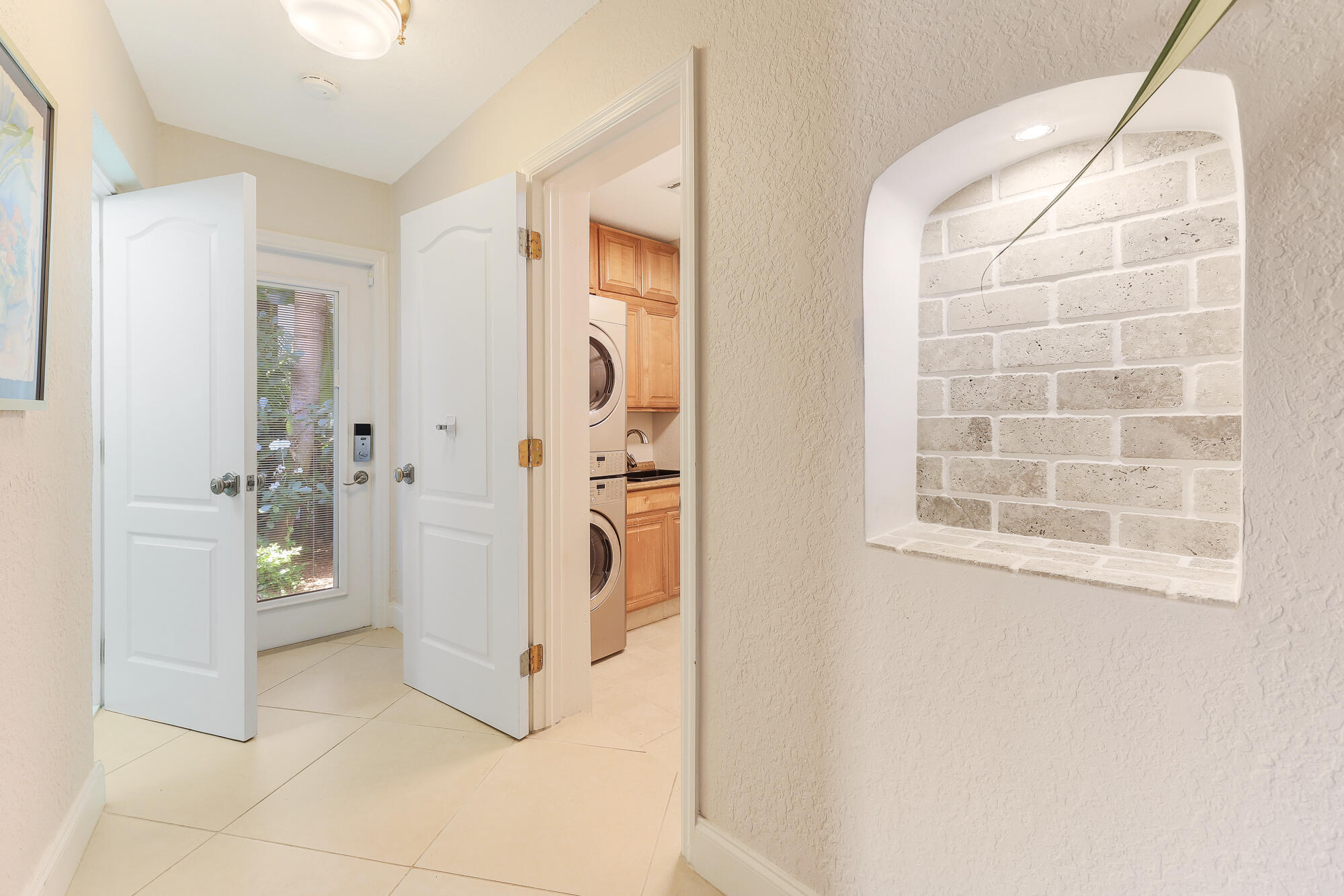 2560 Southeast 7th Drive Pompano Beach, FL 33062 - Photo 25 of 74 a bathroom with a shower