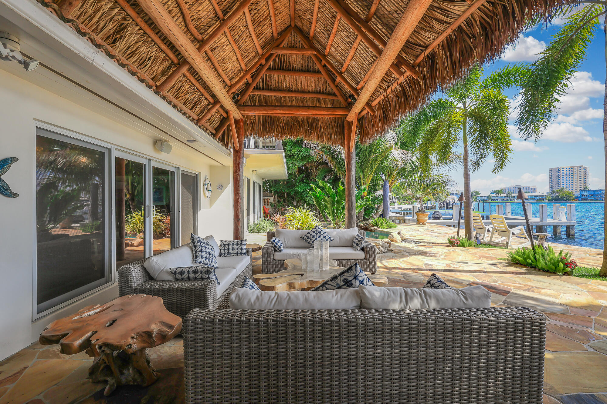 2560 Southeast 7th Drive Pompano Beach, FL 33062 - Photo 44 of 74 2560 SE Seventh Dr-44