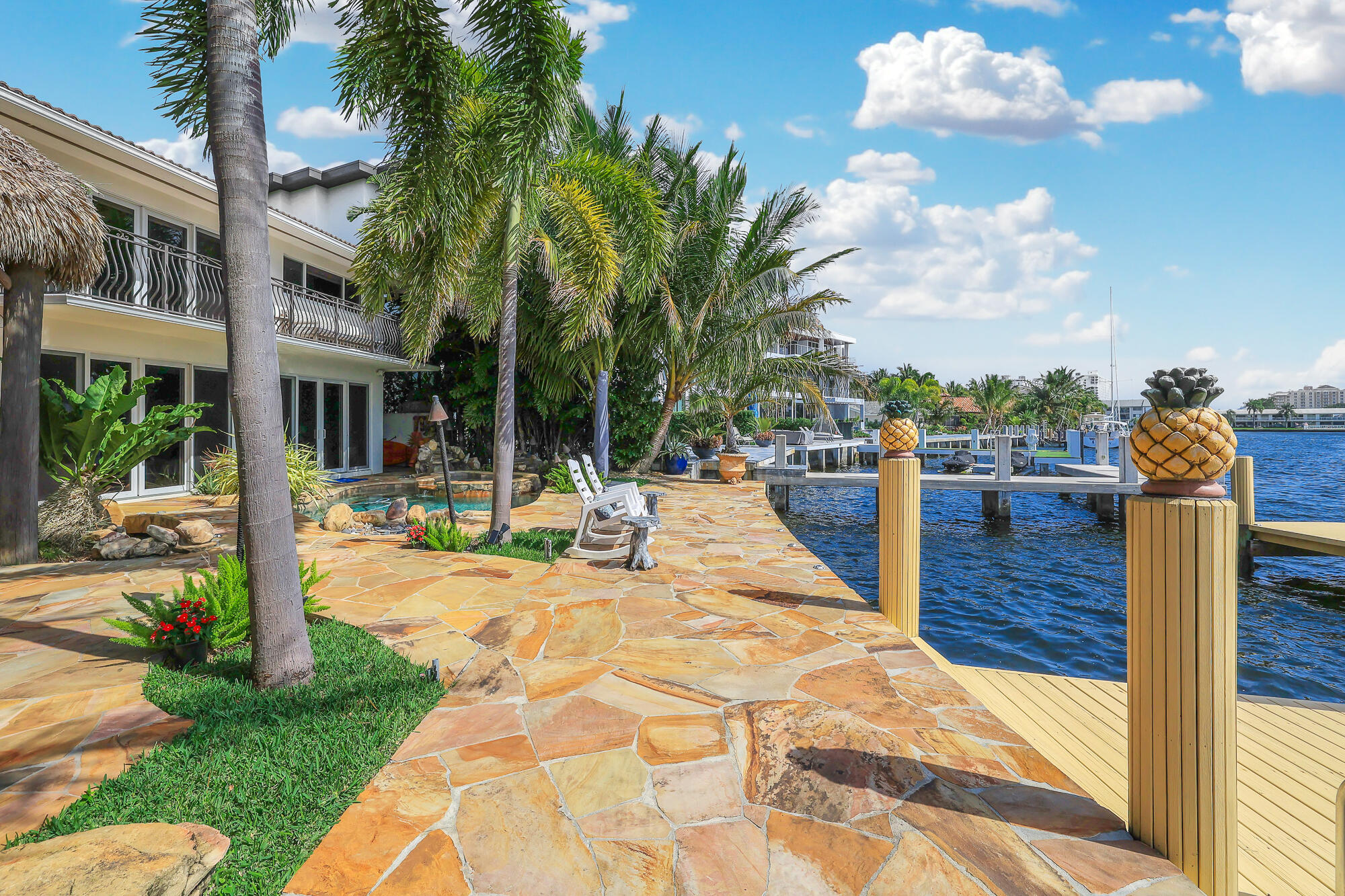 2560 Southeast 7th Drive Pompano Beach, FL 33062 - Photo 47 of 74 a view of a house with swimming pool and sitting area