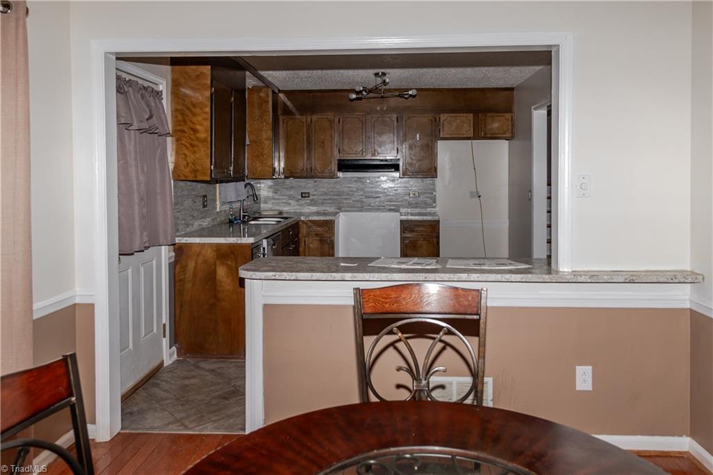 6535 El Rancho Drive Rural Hall, NC 27045 - Photo 5 of 19 Dining room/ kitchen