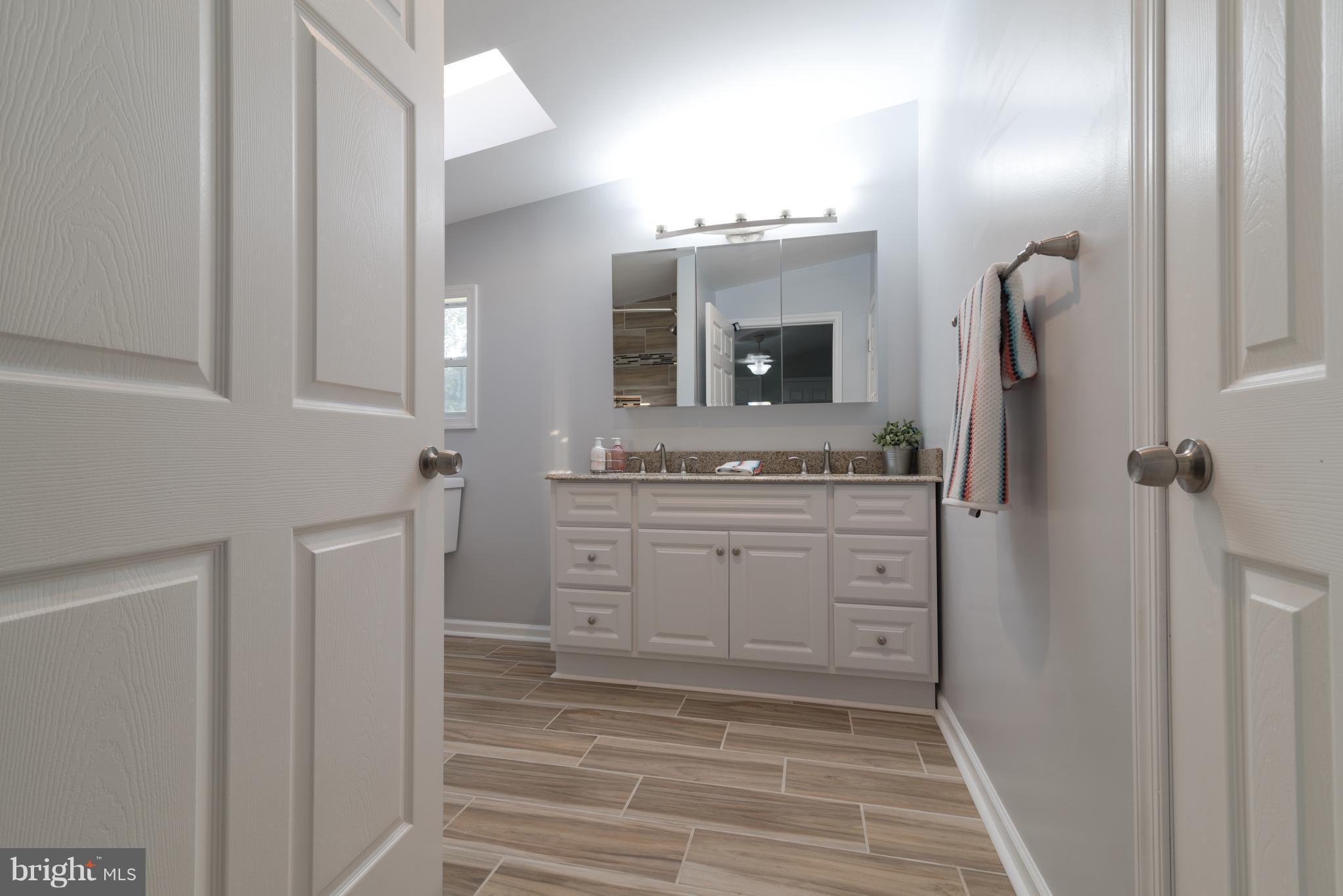2101 Singer Road Joppa, MD 21085 - Photo 17 of 30 60" Double Bowl Granite Counter Vanity