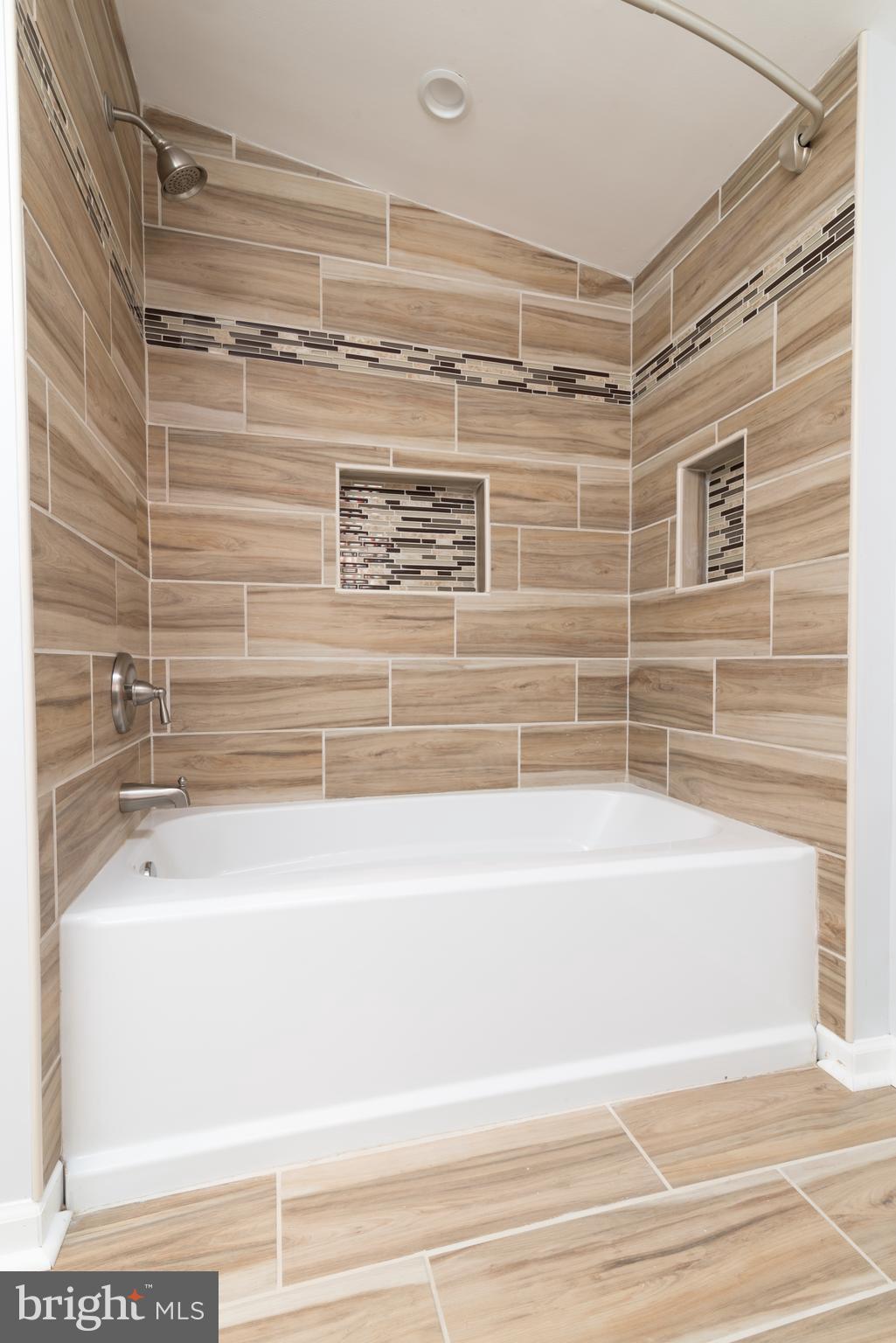 2101 Singer Road Joppa, MD 21085 - Photo 19 of 30 Masterfully Tiled Bath w/ handcrafted Niches