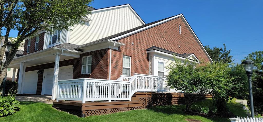 699 West Bluff Court Rochester, MI 48307 - Photo 3 of 42