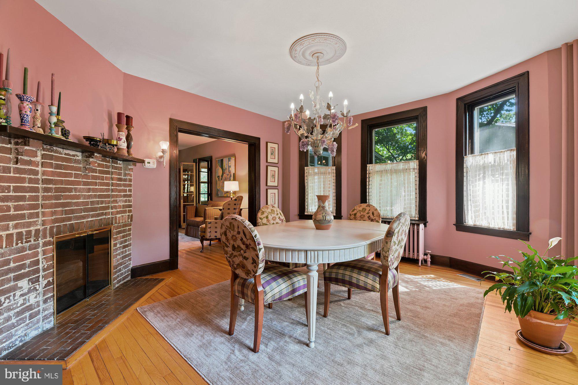 2201 Chilham Road Baltimore, MD 21209 - Photo 11 of 38