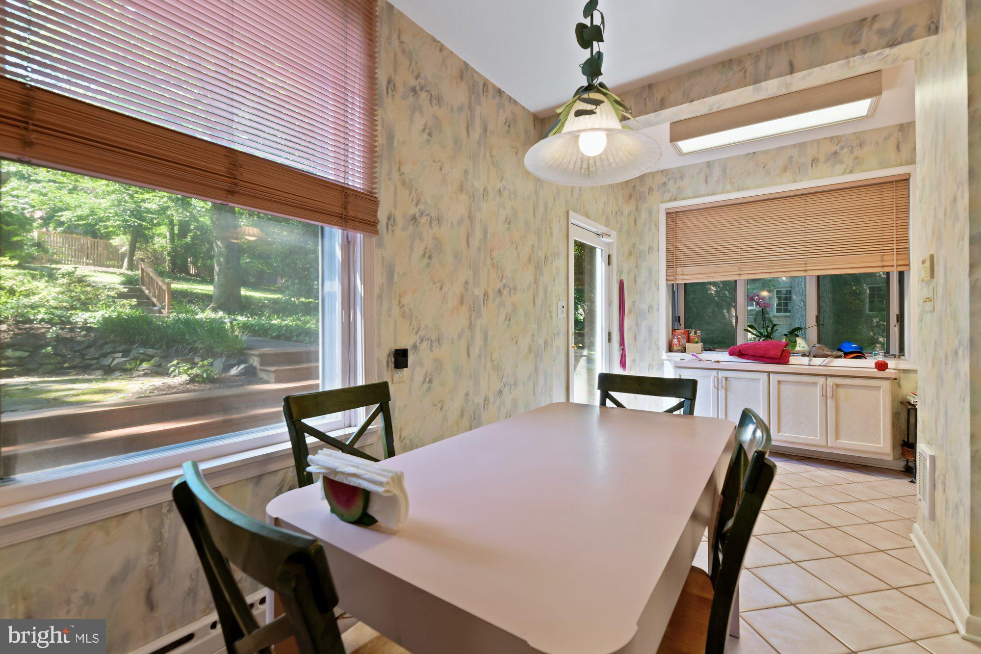 2201 Chilham Road Baltimore, MD 21209 - Photo 16 of 38