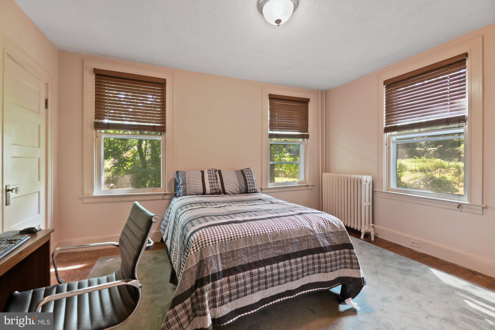 2201 Chilham Road Baltimore, MD 21209 - Photo 20 of 38