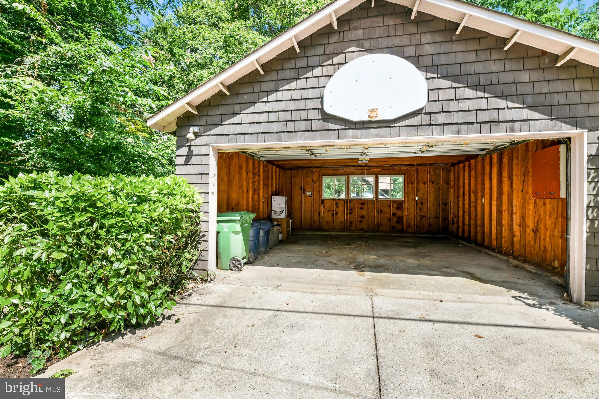 2201 Chilham Road Baltimore, MD 21209 - Photo 32 of 38