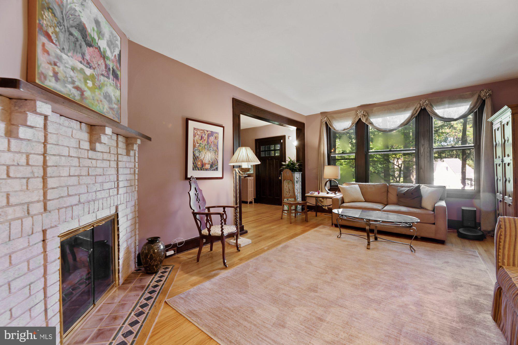 2201 Chilham Road Baltimore, MD 21209 - Photo 7 of 38