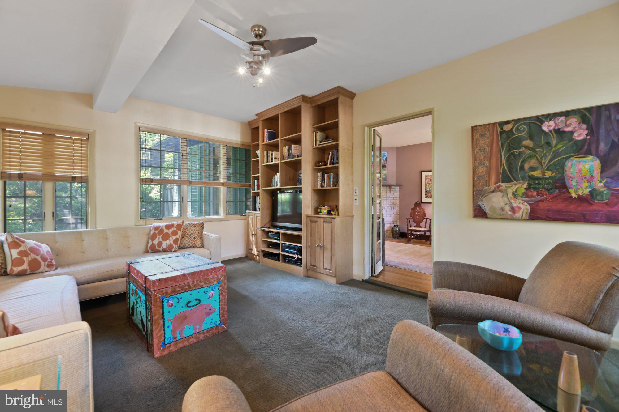 2201 Chilham Road Baltimore, MD 21209 - Photo 9 of 38