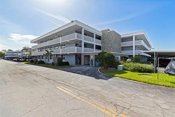 $165,000 | 4895 Bay Street Northeast, Unit 207, St. Petersburg, FL 33703