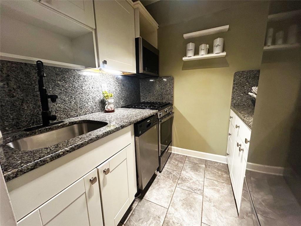 7259 Shore Road, Unit 6L Brooklyn, NY 11209 - Photo 5 of 19