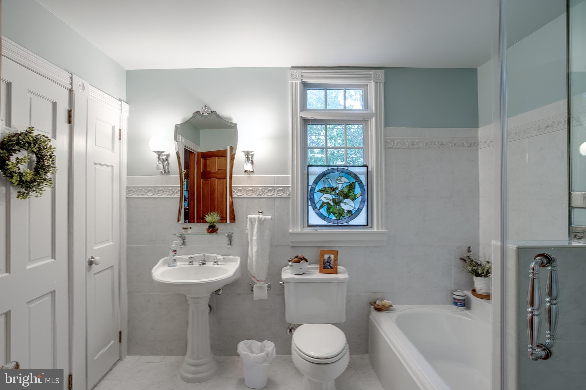 5 Henry Street Delran, NJ 08075 - Photo 23 of 32 Hallway Bathroom