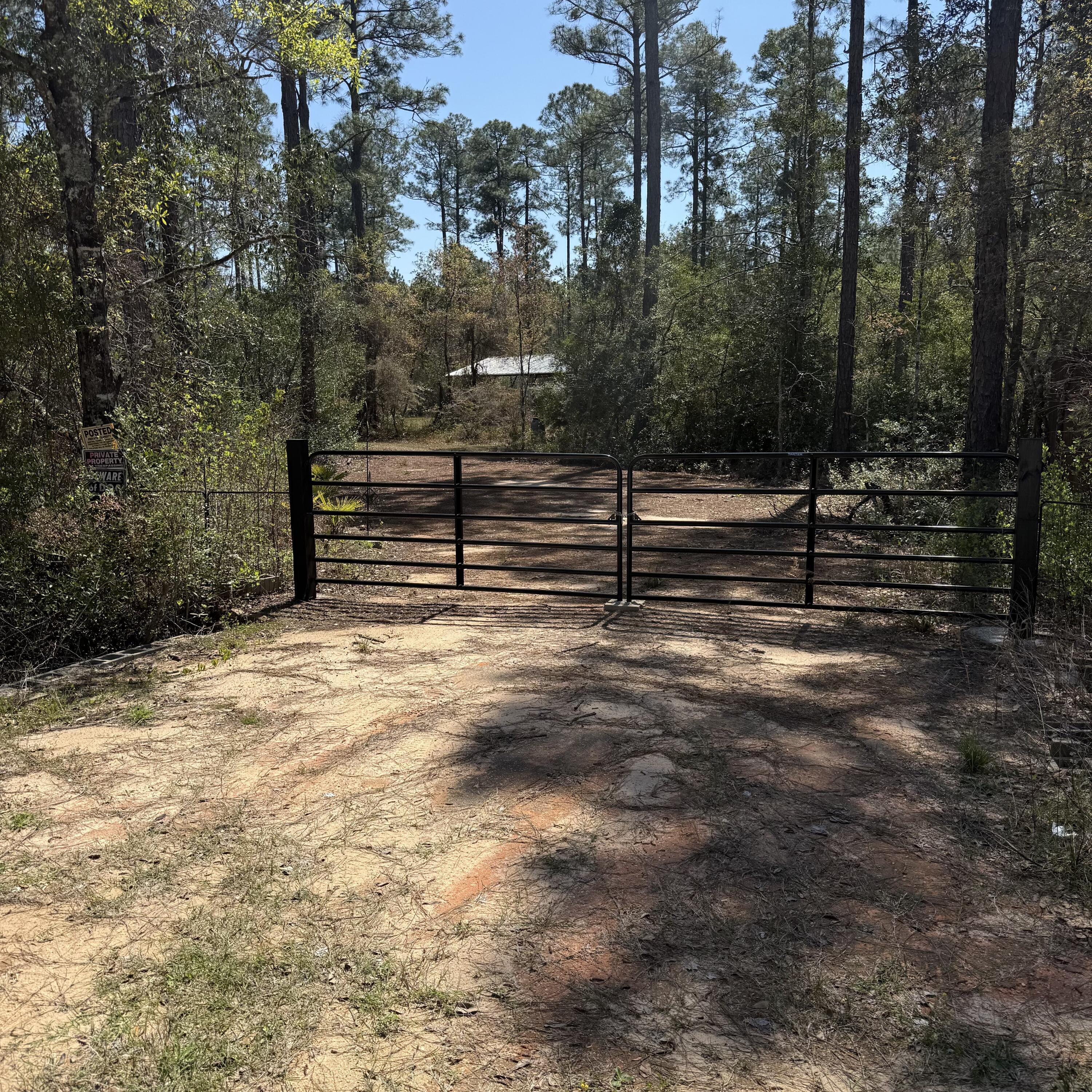 9-10 Mallet Road Freeport, FL 32439 - Photo 10 of 10 IMG_0539