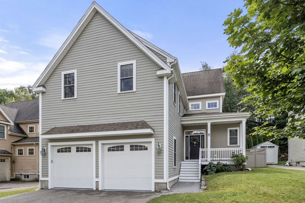 8 Maple Leaf Drive Boston, MA 02136 - Photo 4 of 29