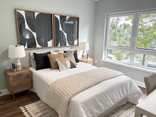 $2,800 | 1391 Main Street, Unit 205, Walpole, MA 02081