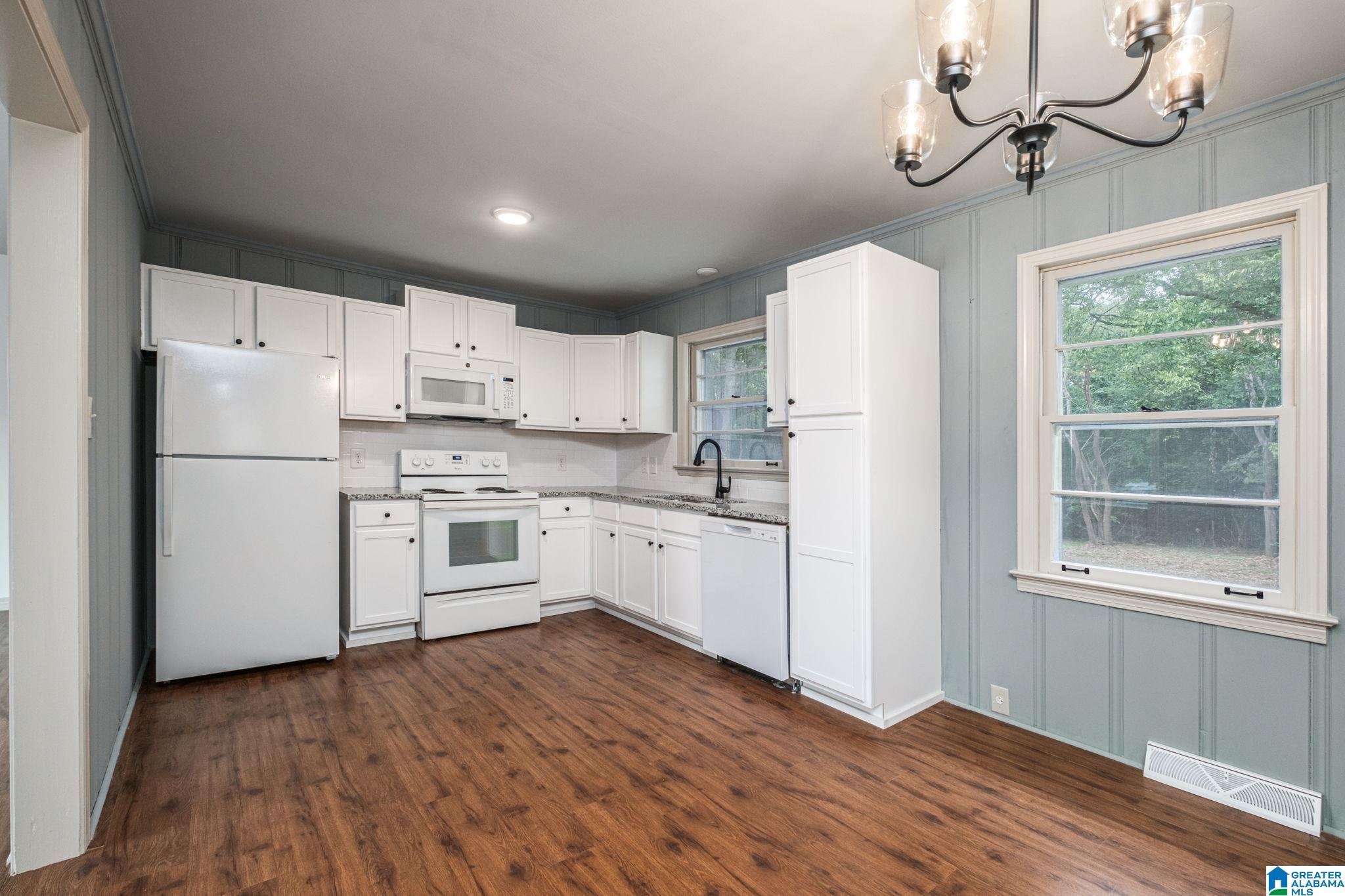308 11th Street Pleasant Grove, AL 35127 - Photo 10 of 22