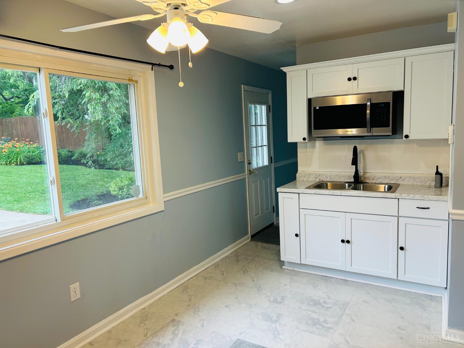 3744 Dina Avenue Cincinnati, OH 45211 - Photo 11 of 15