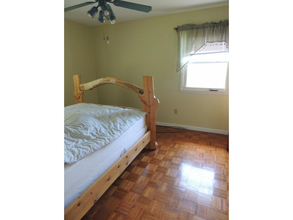377 Clawson Road Jonesville, VA 24263 - Photo 19 of 26 Bedroom 2