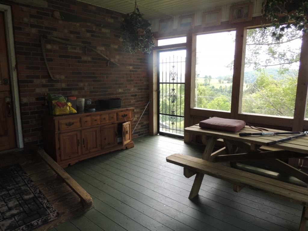 377 Clawson Road Jonesville, VA 24263 - Photo 4 of 26 Enclosed deck with hotub