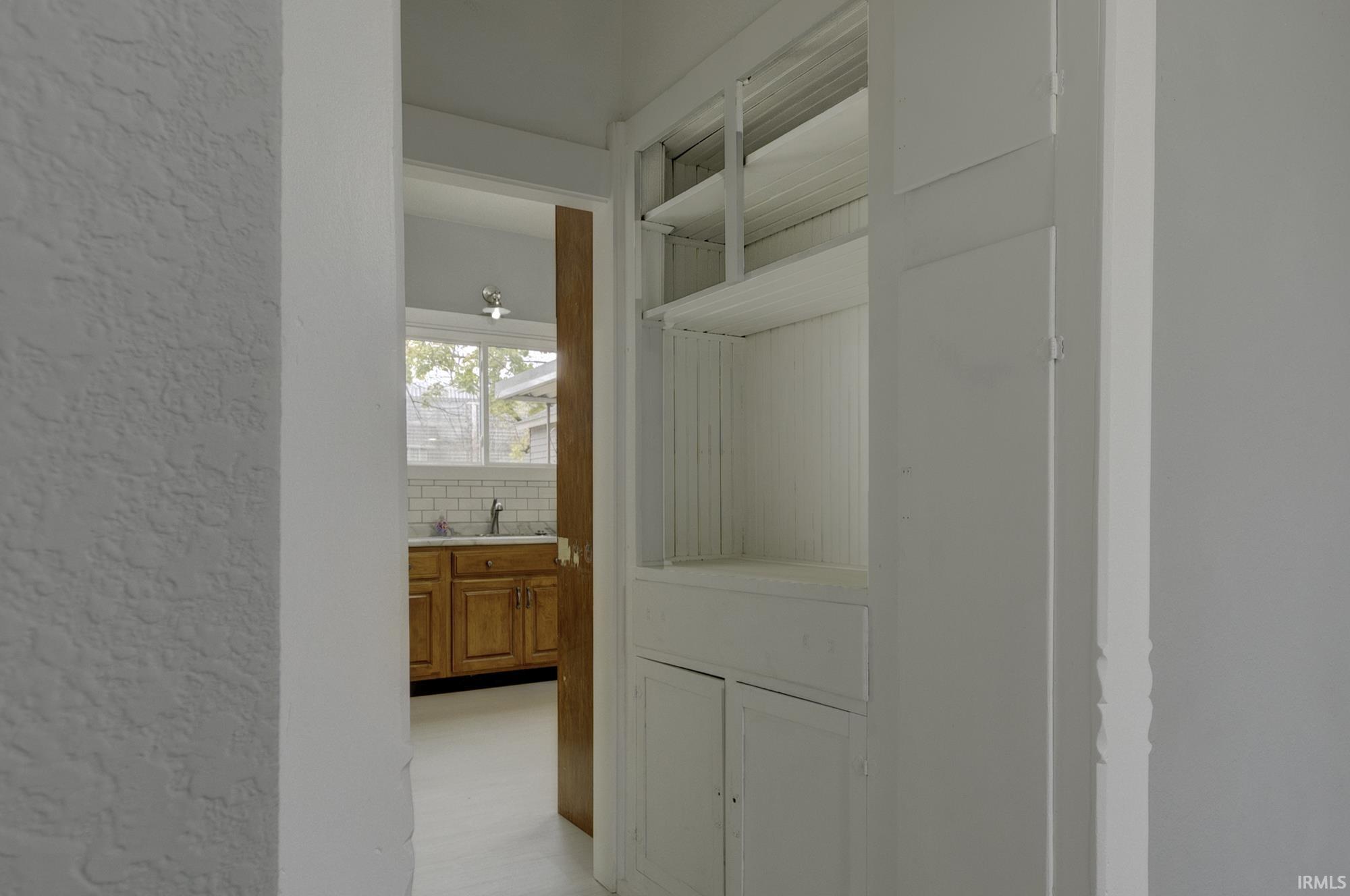 27 North Comstock Street Wabash, IN 46992 - Photo 11 of 36