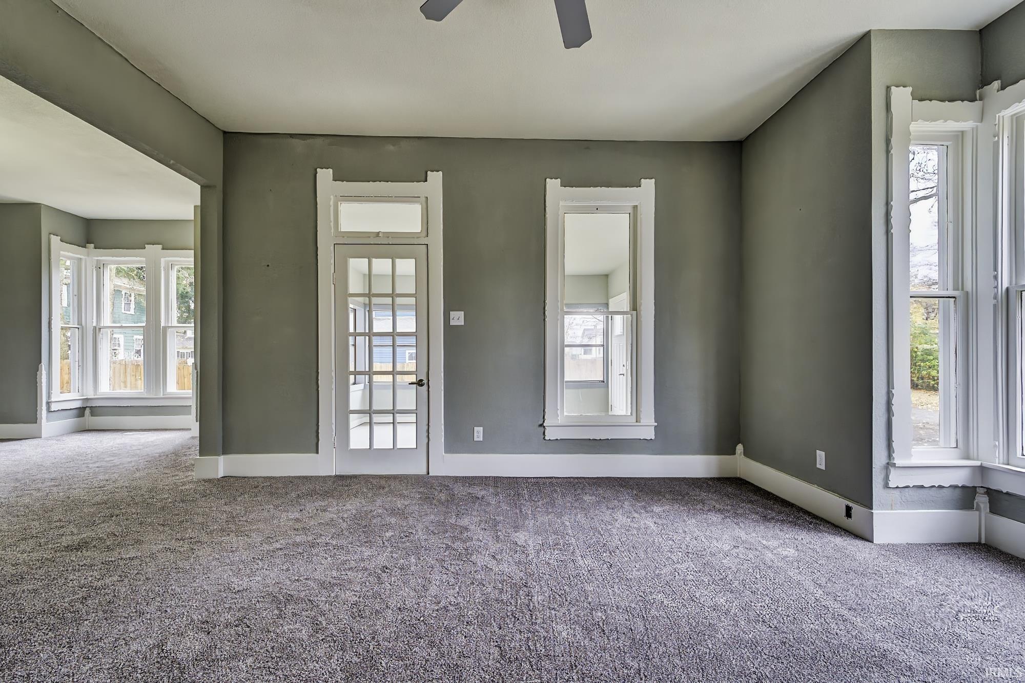 27 North Comstock Street Wabash, IN 46992 - Photo 19 of 36